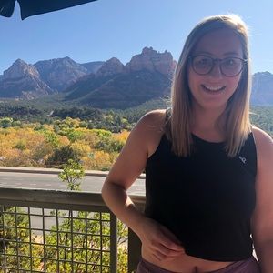 Meet your Posher, Amberly